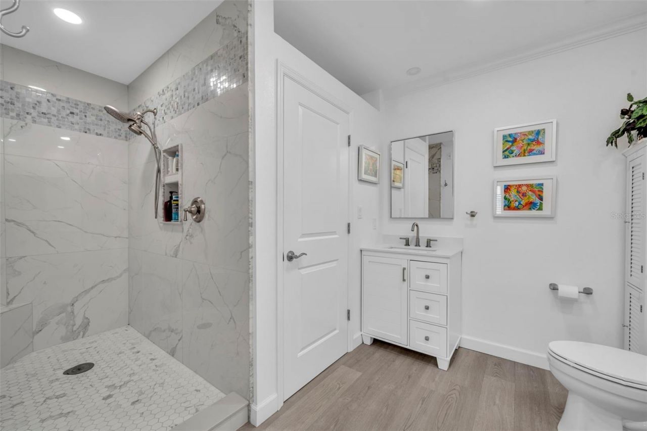 2305 Edgewater Drive, Unit 1602, Orlando, FL 32804 Photo