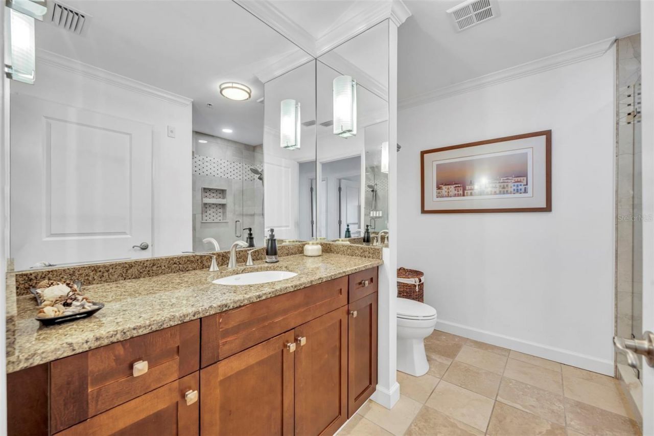 2305 Edgewater Drive, Unit 1602, Orlando, FL 32804 Photo