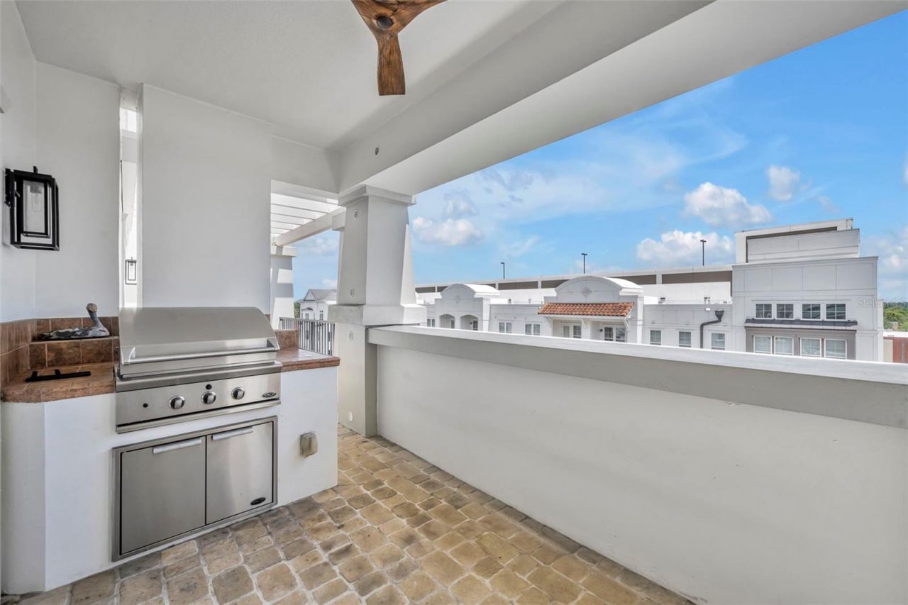 2305 Edgewater Drive, Unit 1602, Orlando, FL 32804 Photo