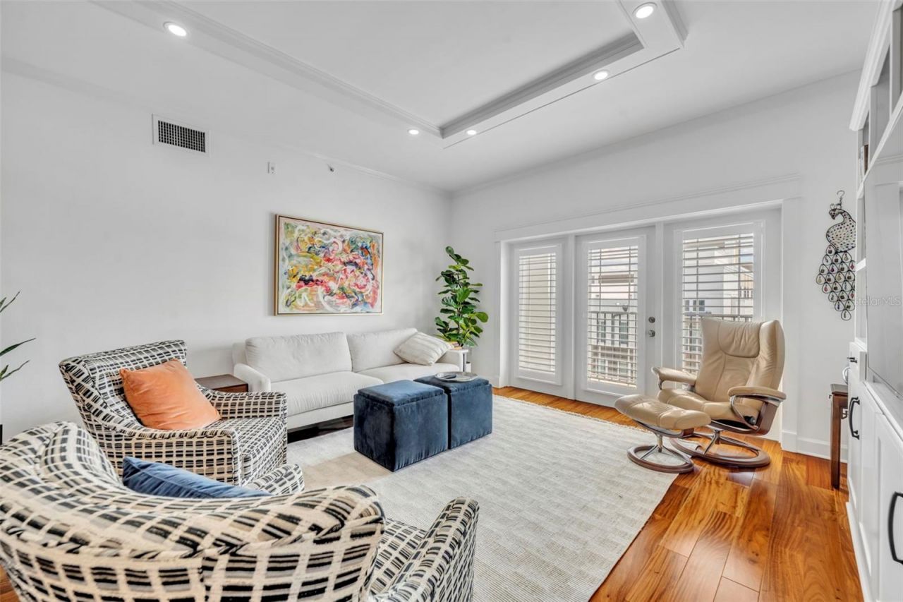 2305 Edgewater Drive, Unit 1602, Orlando, FL 32804 Photo