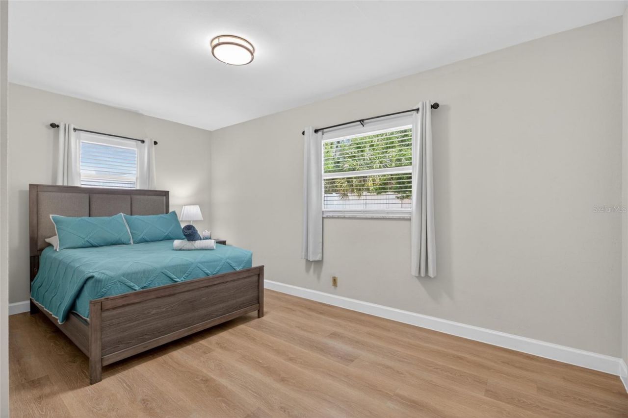 10402 N Pawnee Avenue, Tampa, FL 33617 Photo