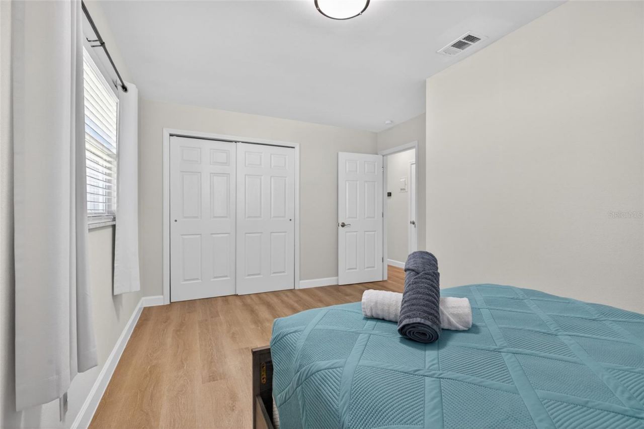 10402 N Pawnee Avenue, Tampa, FL 33617 Photo