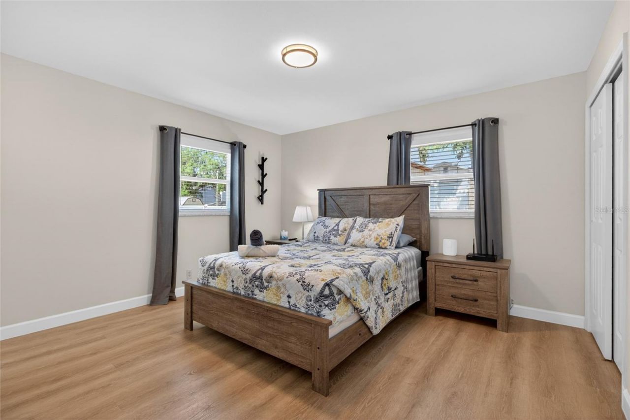 10402 N Pawnee Avenue, Tampa, FL 33617 Photo
