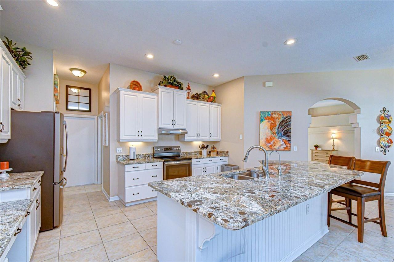 4609 Compass Oaks Drive , Valrico, FL 33596 Photo