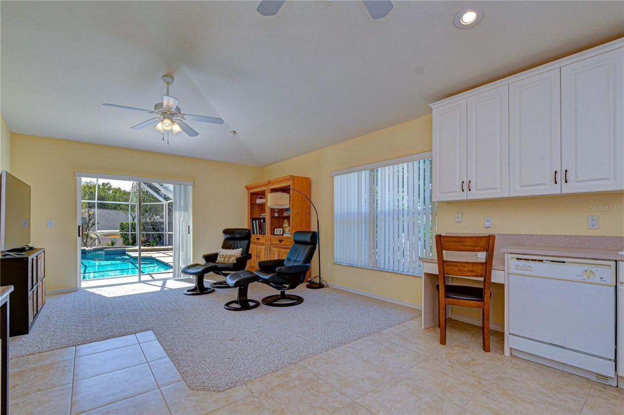 4609 Compass Oaks Drive , Valrico, FL 33596 Photo