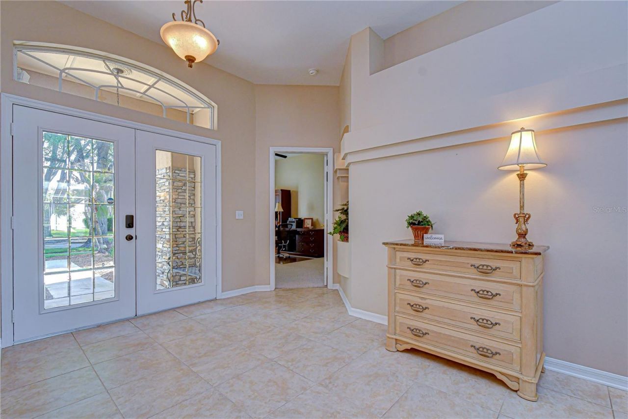 4609 Compass Oaks Drive , Valrico, FL 33596 Photo