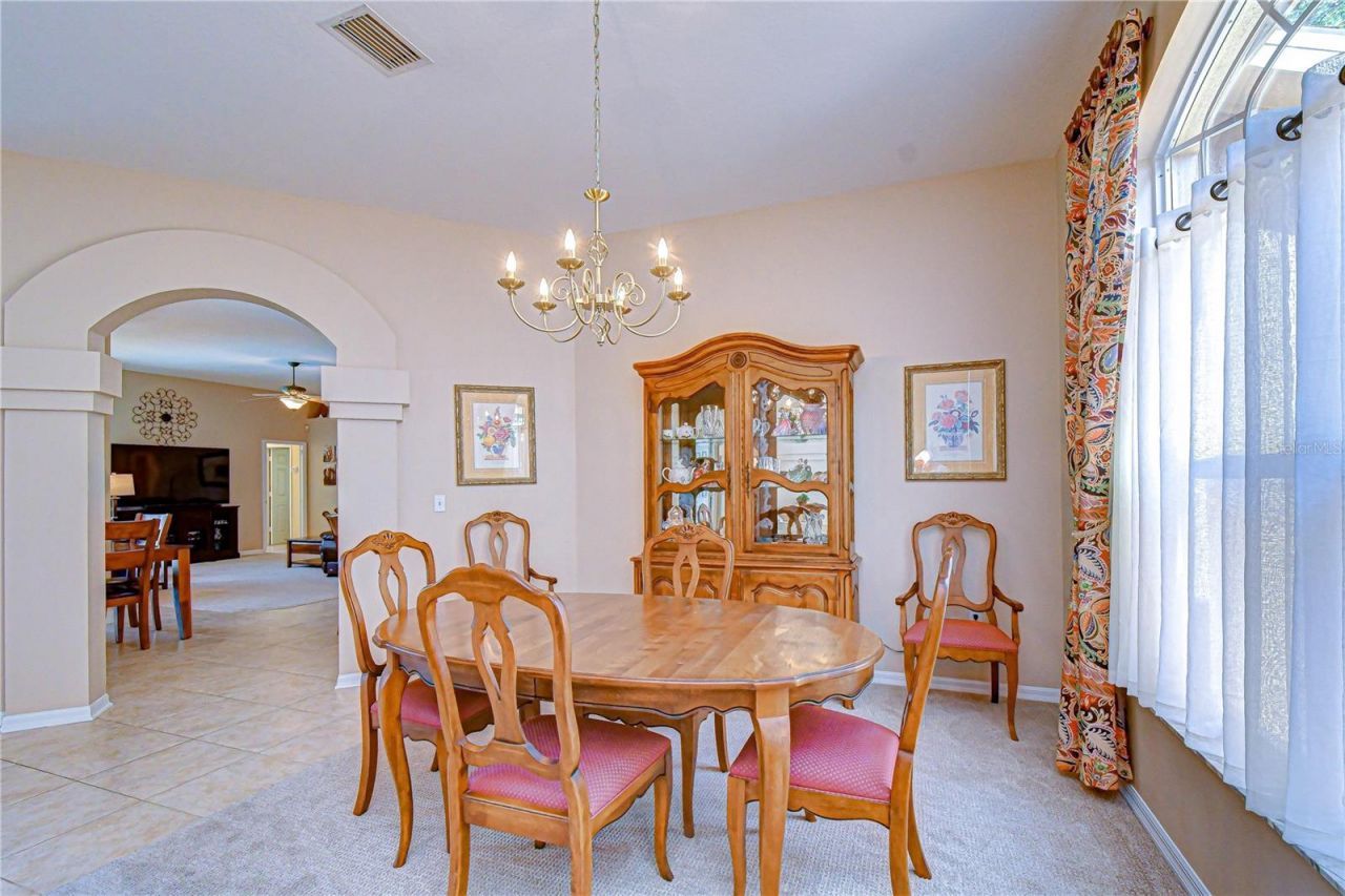 4609 Compass Oaks Drive , Valrico, FL 33596 Photo