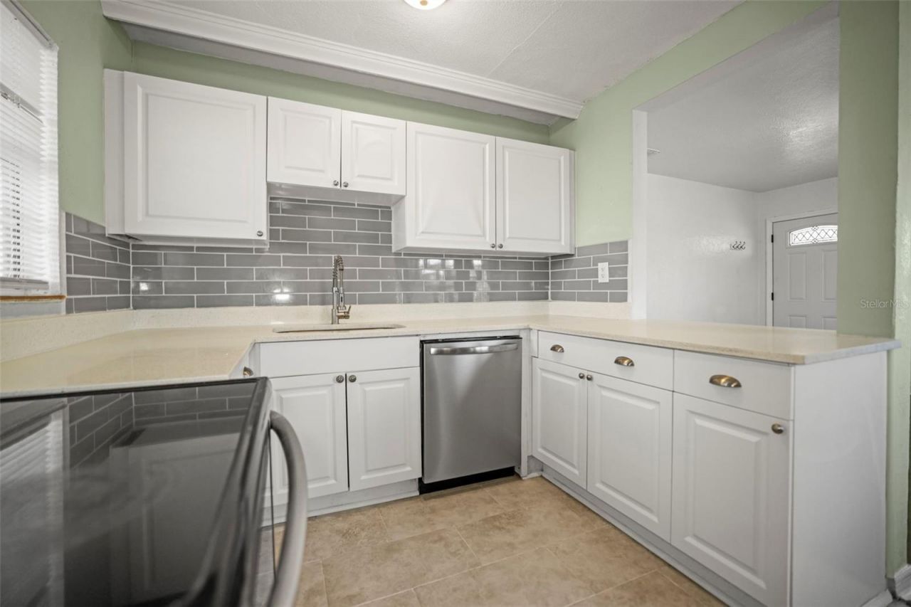 1511 35th Avenue N, Saint Petersburg, FL 33704 Photo