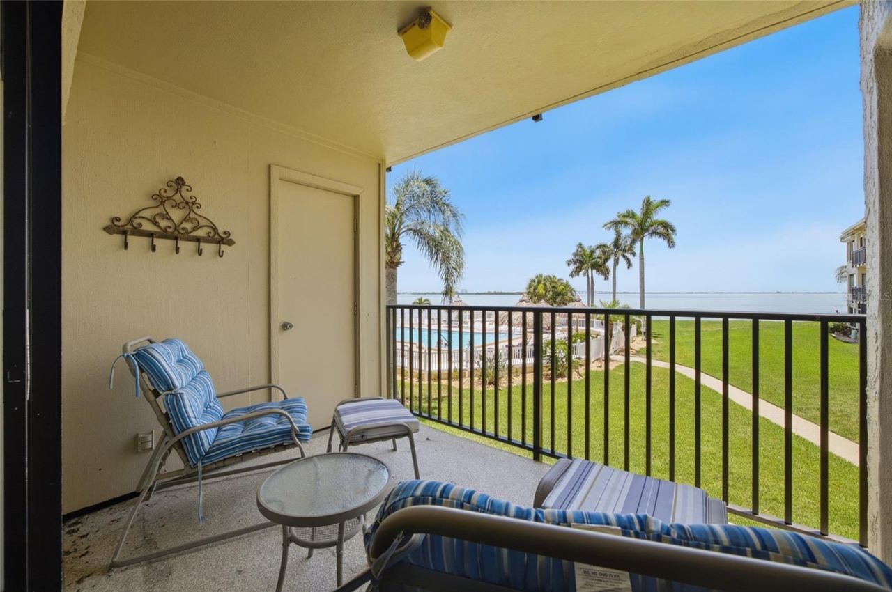 6322 Palma Del Mar Boulevard S, Unit 216, Saint Petersburg, FL 33715 Photo