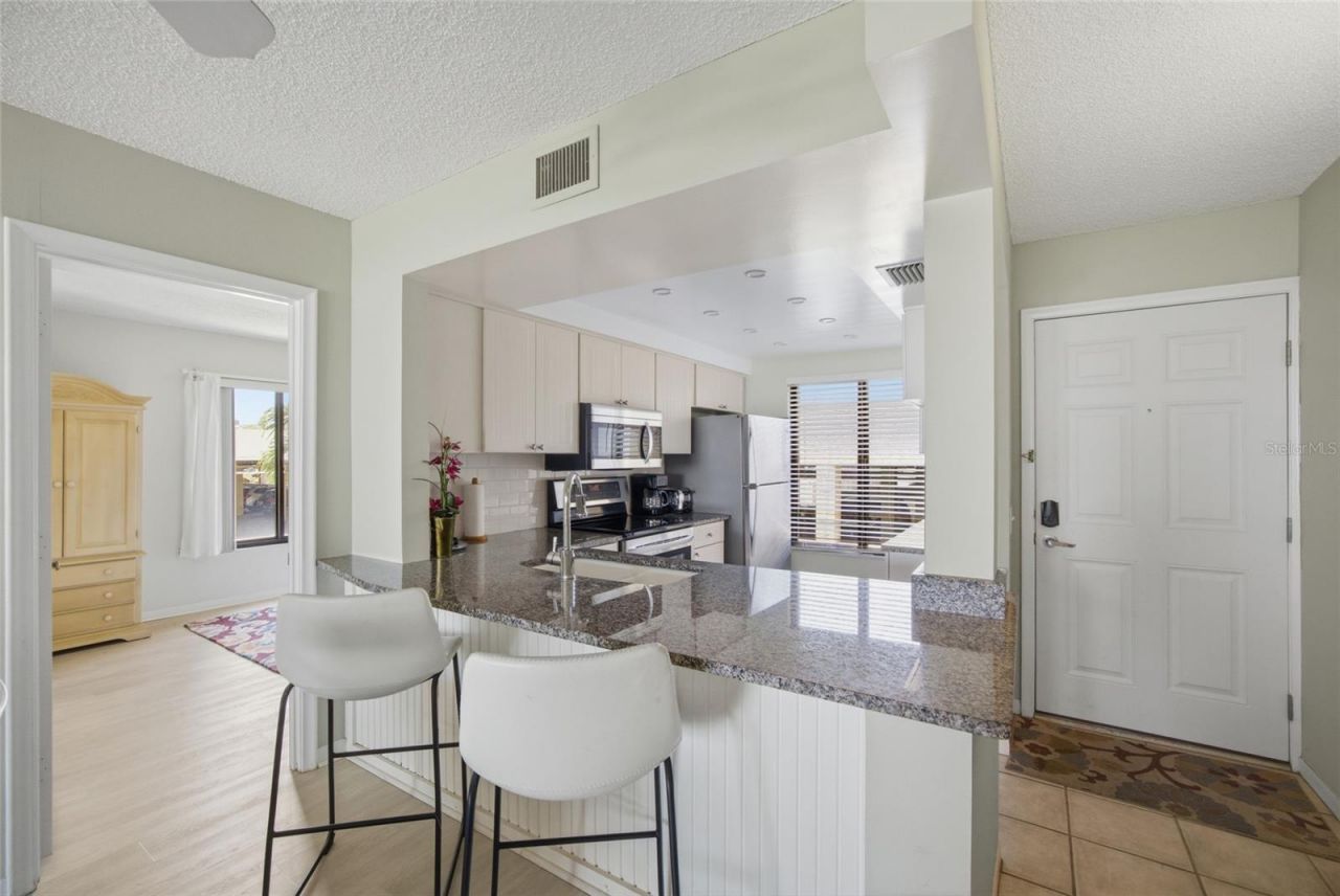 6322 Palma Del Mar Boulevard S, Unit 216, Saint Petersburg, FL 33715 Photo