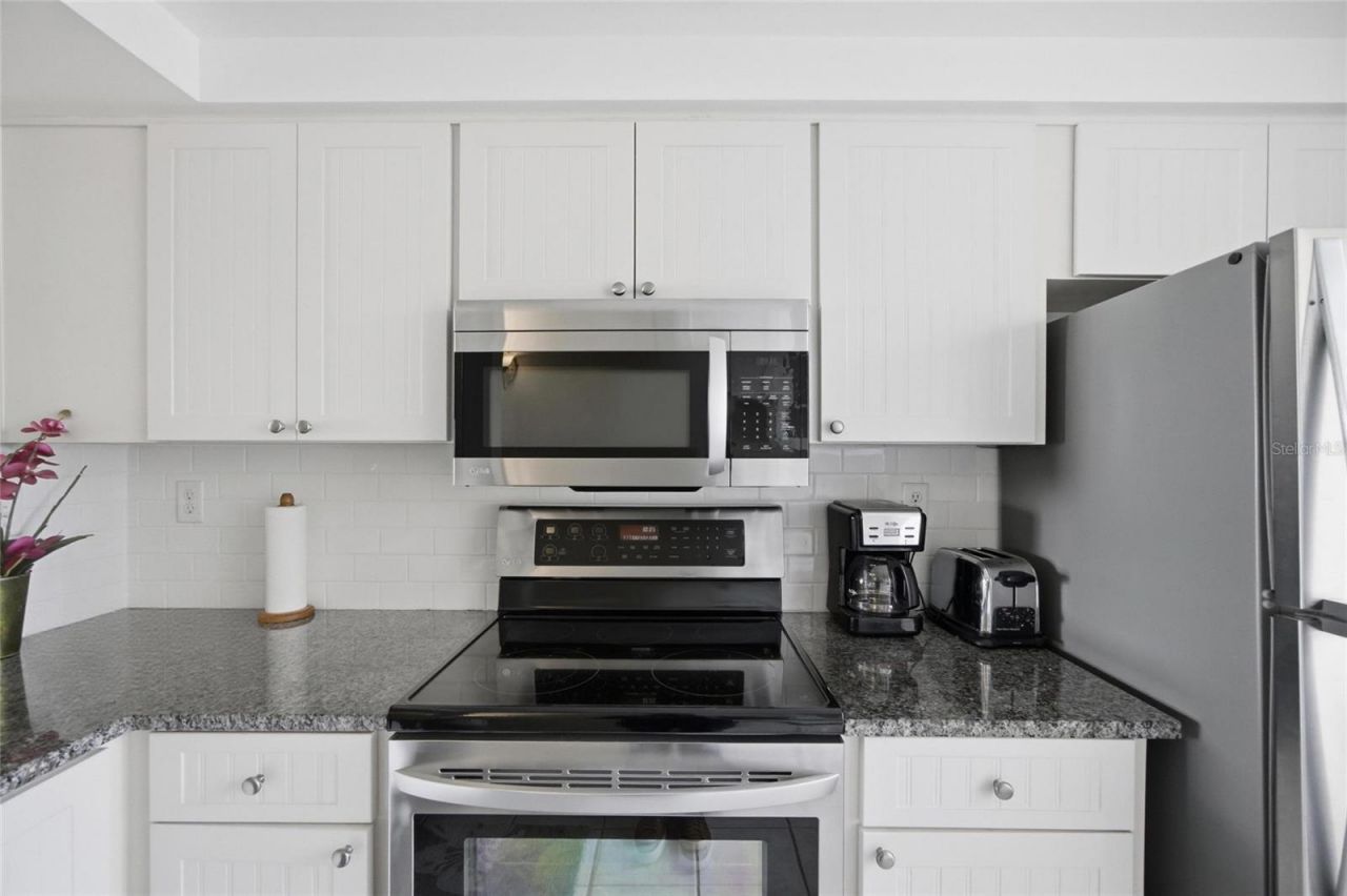6322 Palma Del Mar Boulevard S, Unit 216, Saint Petersburg, FL 33715 Photo