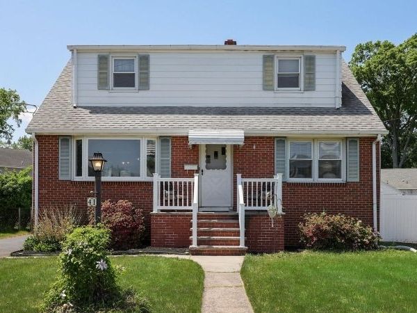 41 S 17Th St, Kenilworth, NJ 07033