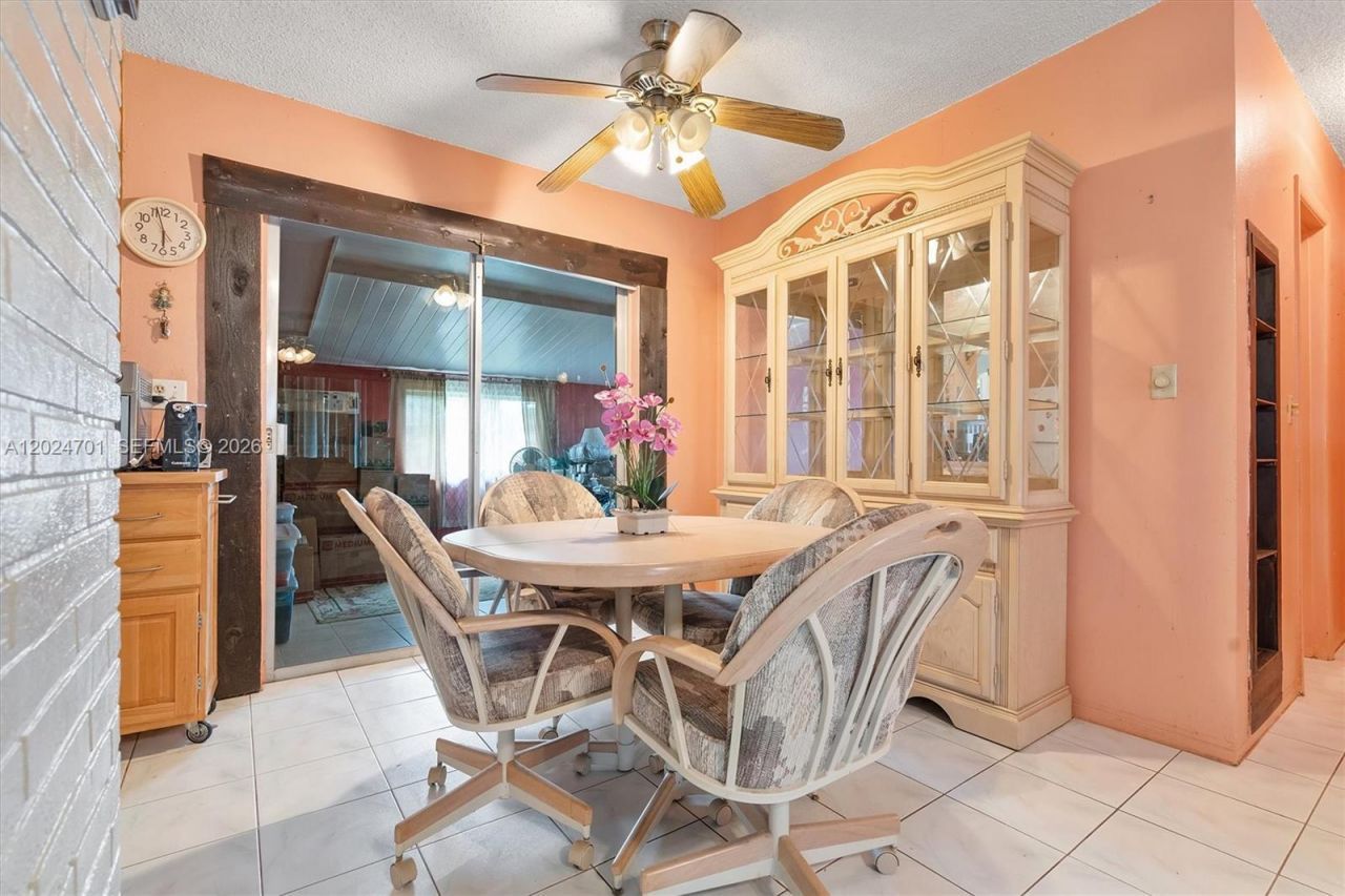 2321 Gulfstream Dr, Miramar, FL 33023 Photo