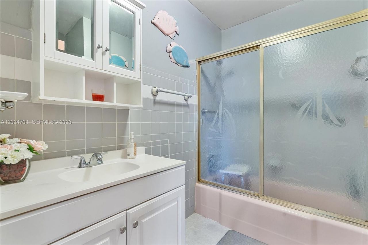 2321 Gulfstream Dr, Miramar, FL 33023 Photo