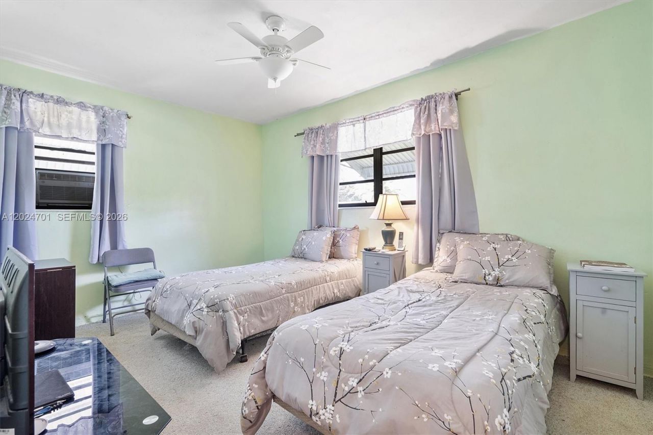 2321 Gulfstream Dr, Miramar, FL 33023 Photo
