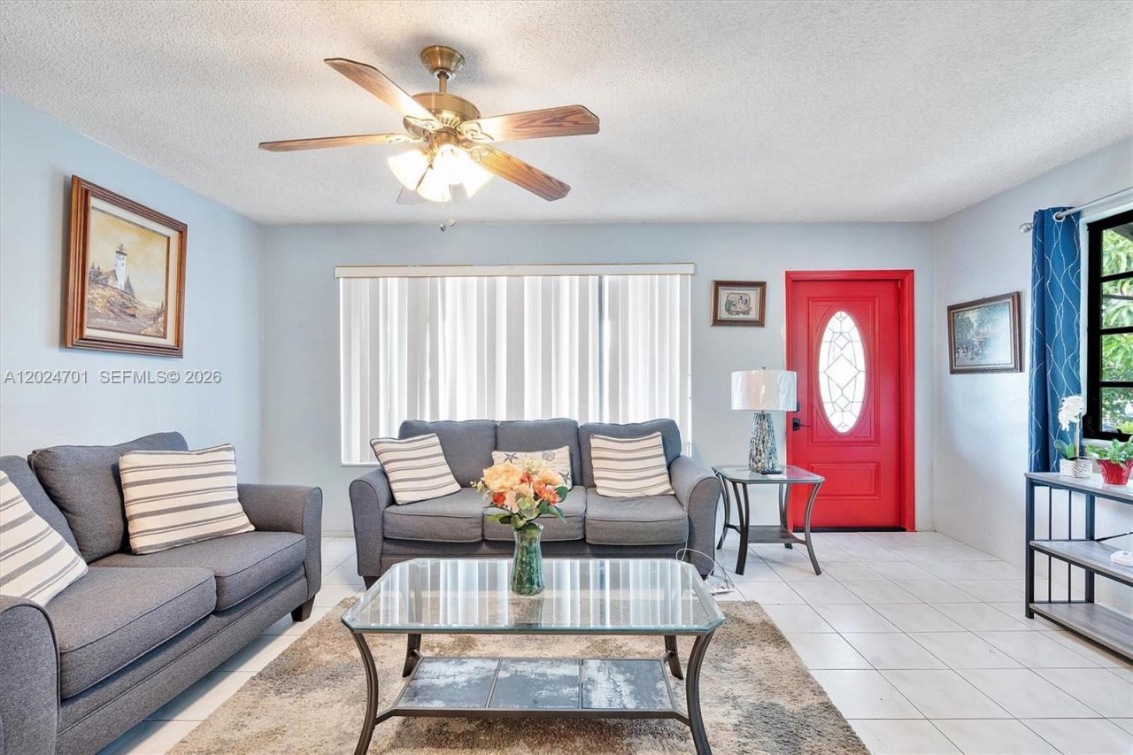 2321 Gulfstream Dr, Miramar, FL 33023 Photo