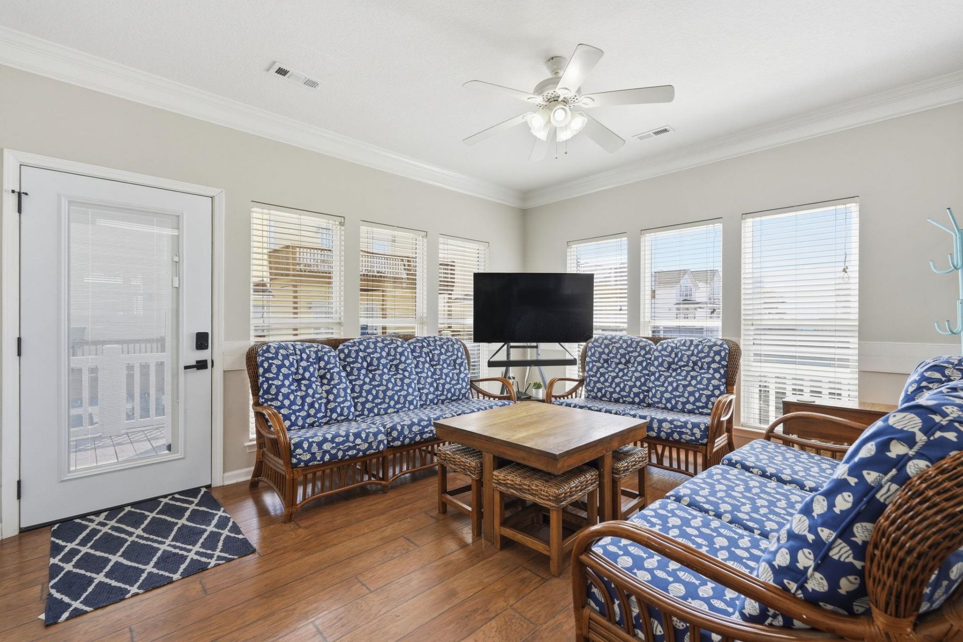6001 S Kings Hwy. Photo 14