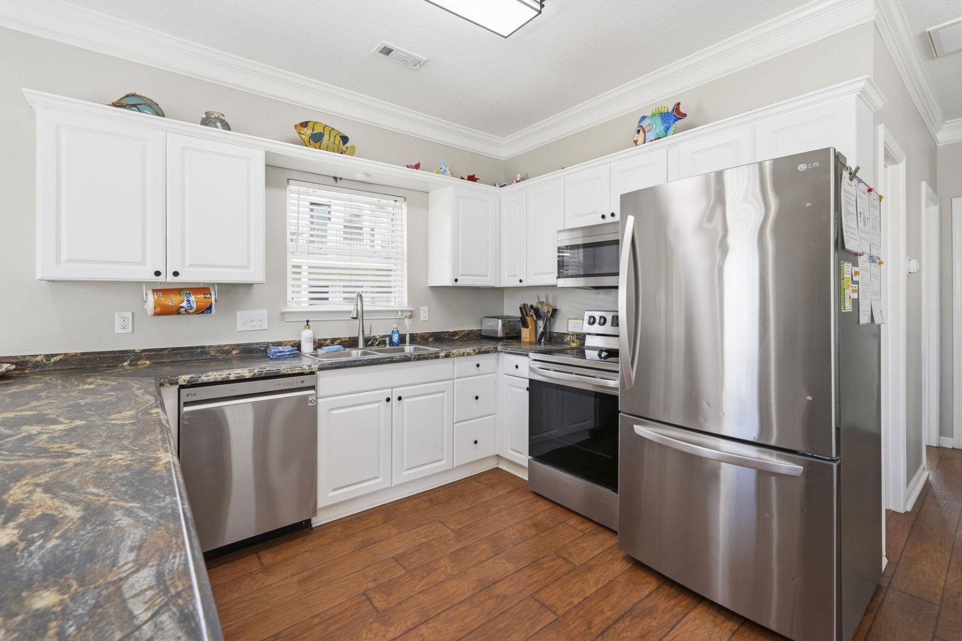 6001 S Kings Hwy. Photo 19