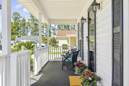 305 Worthington Circle photo 4