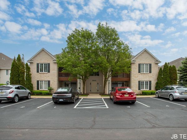 3042 W Crystal Waters Drive, Holland, MI 49424