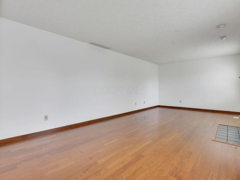 7180 Dewfall Drive, Reynoldsburg, OH 43068 Photo 17