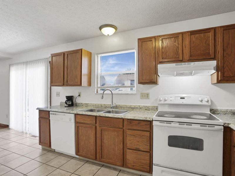7180 Dewfall Drive, Reynoldsburg, OH 43068 Photo 17