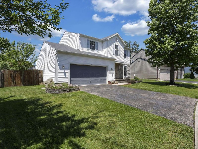 7180 Dewfall Drive, Reynoldsburg, OH 43068 Photo 2