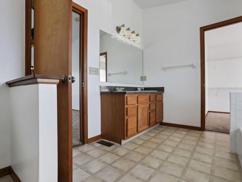 7180 Dewfall Drive, Reynoldsburg, OH 43068 Photo 33