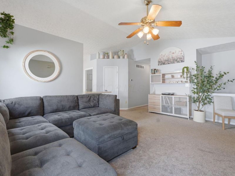 3397 Westerville Woods Drive, Columbus, OH 43231 Photo 7