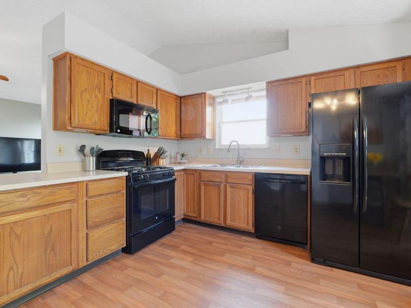 3397 Westerville Woods Drive, Columbus, OH 43231 Photo 9