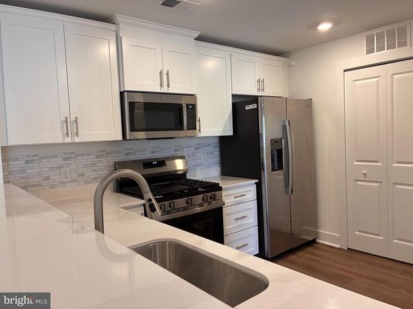 2302 PRINCE HALL DR , PENNINGTON, NJ 08534