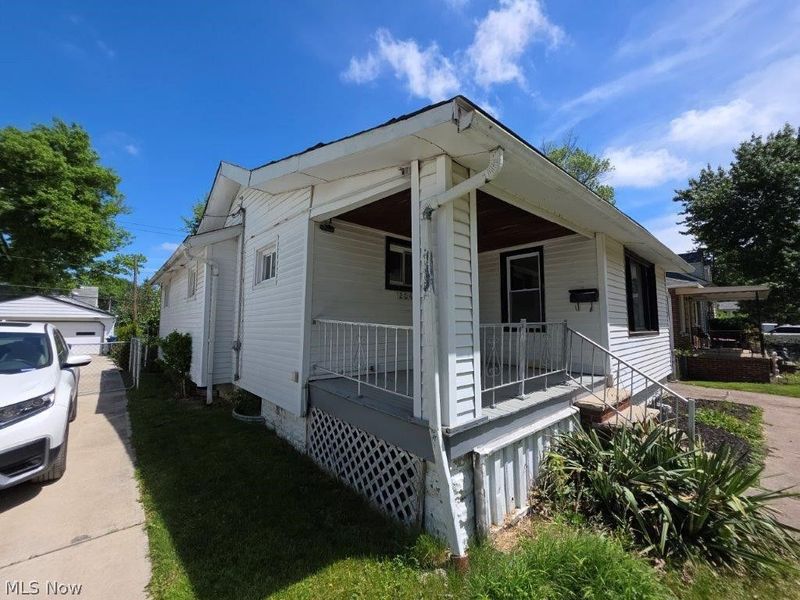 20632 Woodstock Avenue, Fairview Park, OH 44126 Photo 2