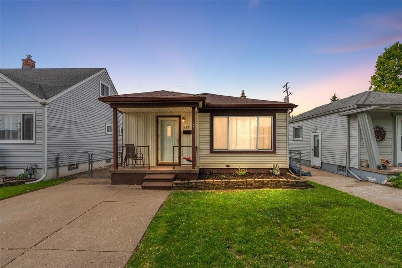 539 Mayflower Avenue, Lincoln Park, MI 48146 Main Photo