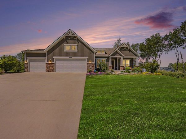 3499 Wolven Ridge Drive NE, Rockford, MI 49341