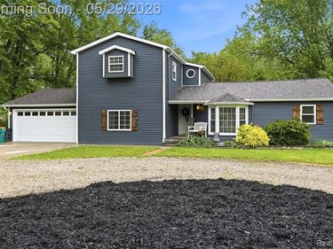 22349 Middlebelt Road, Huron Twp, MI 48164
