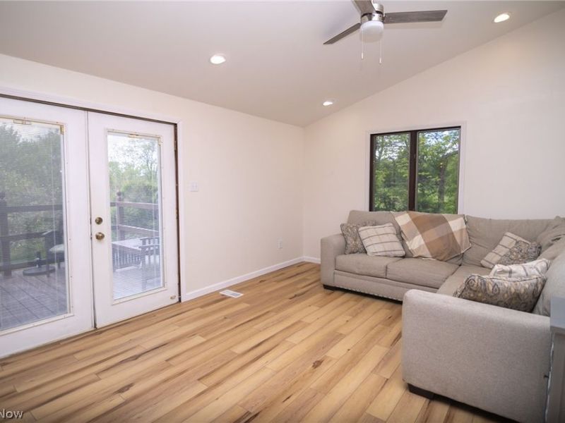 8570 County Road 39, Bloomingdale, OH 43910 Photo 4