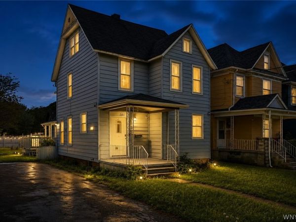 1817 Ontario Avenue , Niagara Falls, NY 14305