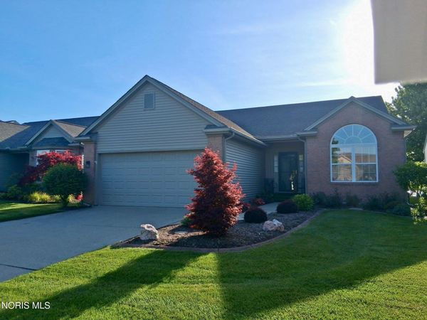 4804 Port Drive , Maumee, OH 43537