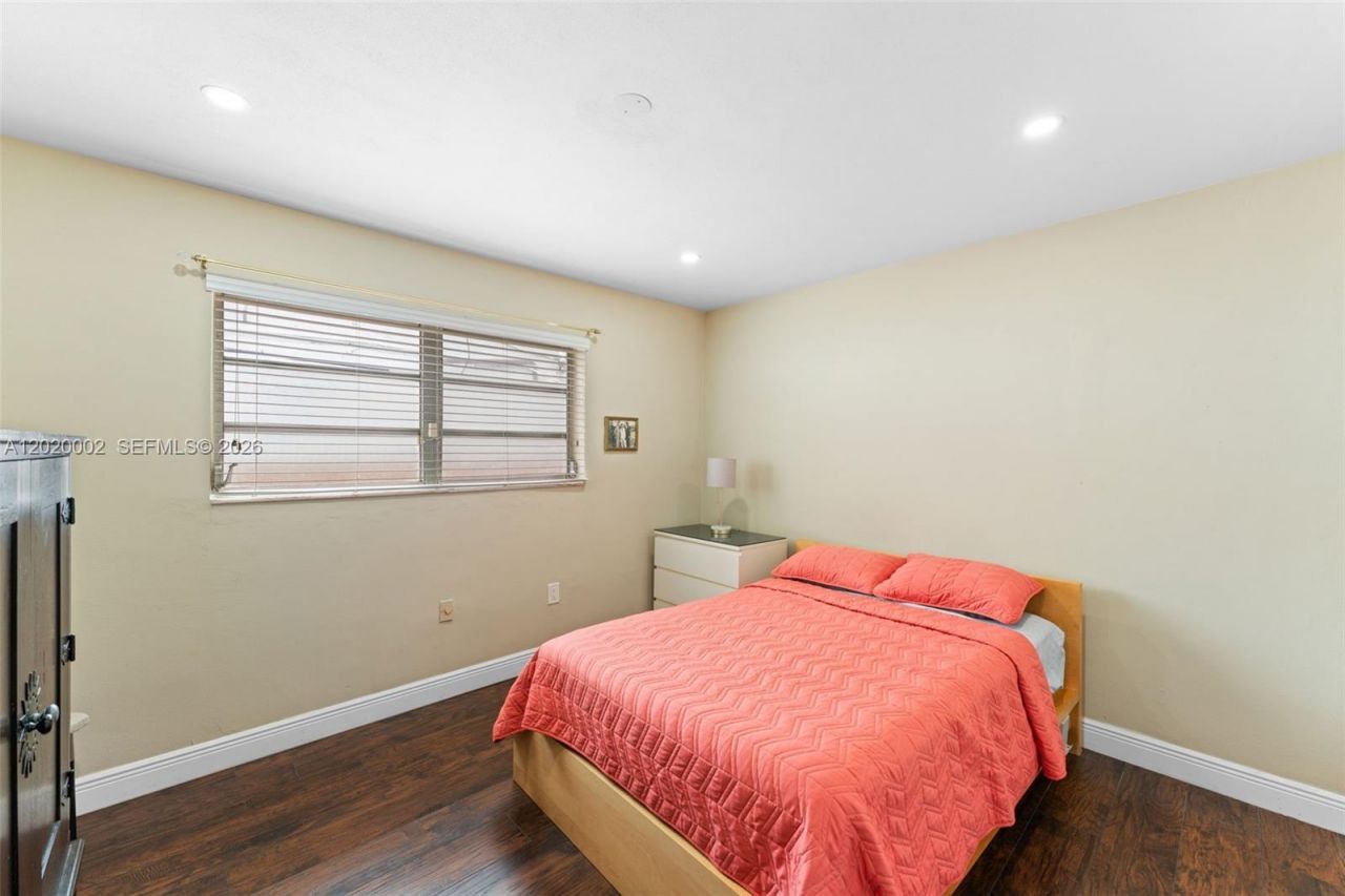 2311 SW 2nd St, Miami, FL 33135 Photo
