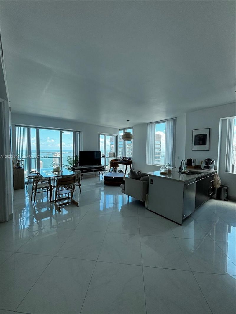 500 Brickell Ave , Unit 4102, Miami, FL 33131 Photo