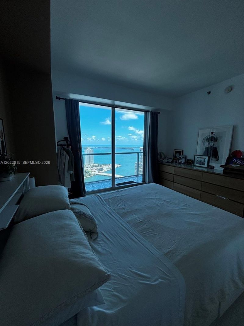 500 Brickell Ave , Unit 4102, Miami, FL 33131 Photo