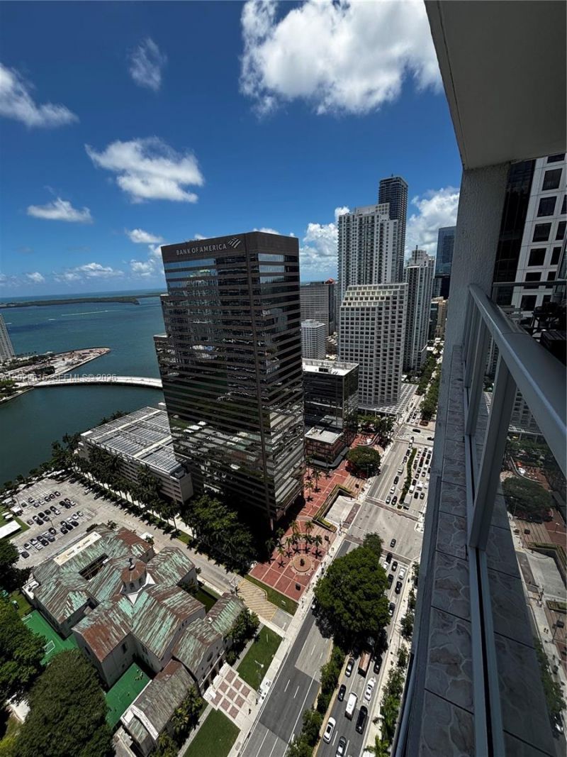 500 Brickell Ave , Unit 4102, Miami, FL 33131 Photo