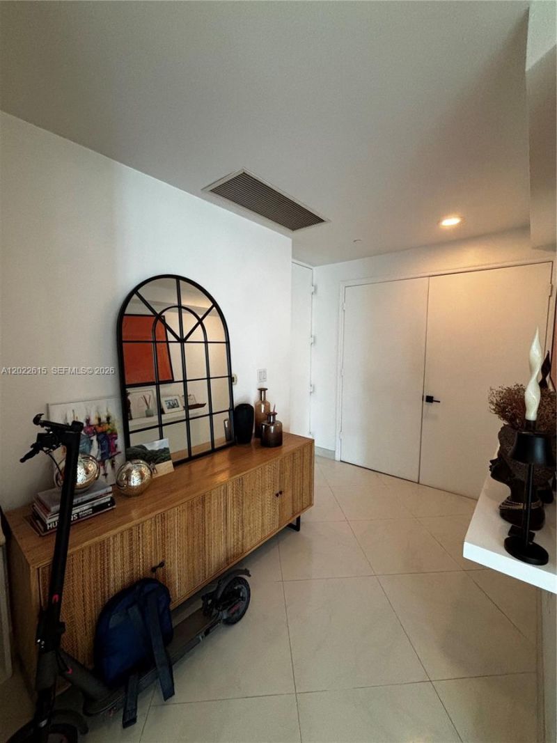500 Brickell Ave , Unit 4102, Miami, FL 33131 Photo