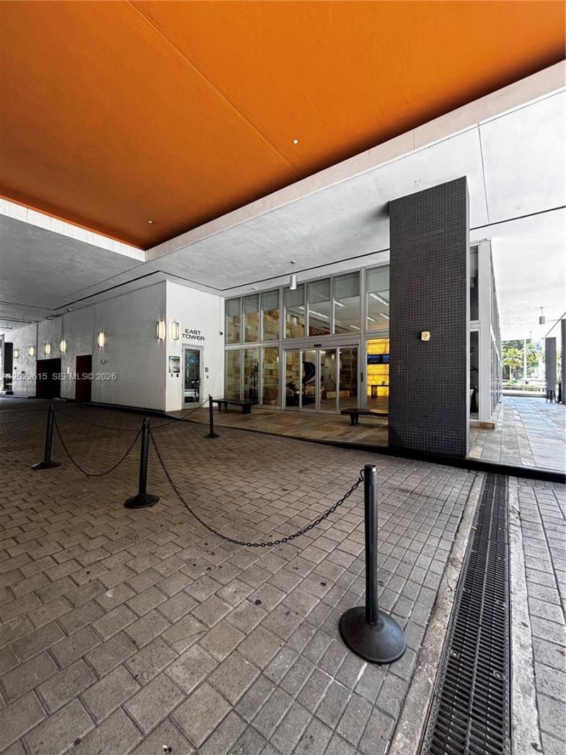 500 Brickell Ave , Unit 4102, Miami, FL 33131 Photo