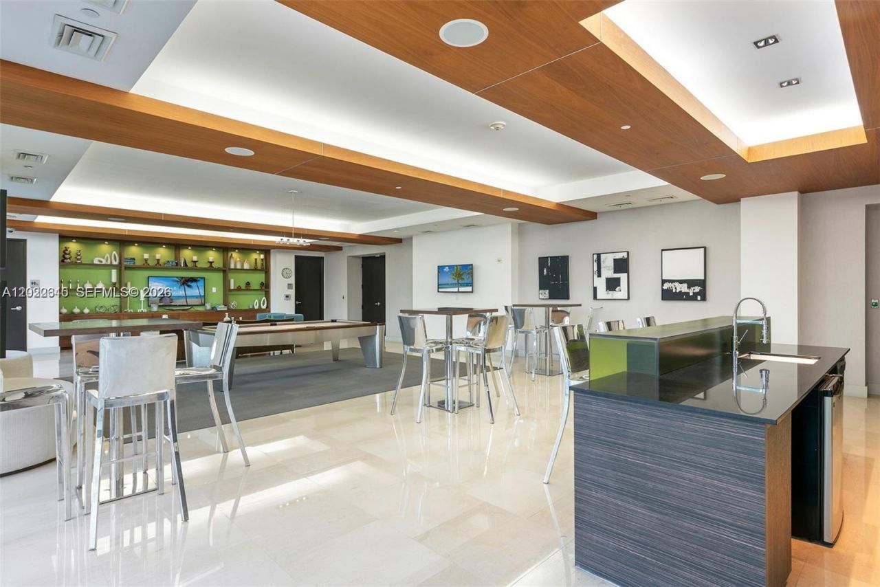 500 Brickell Ave , Unit 4102, Miami, FL 33131 Photo