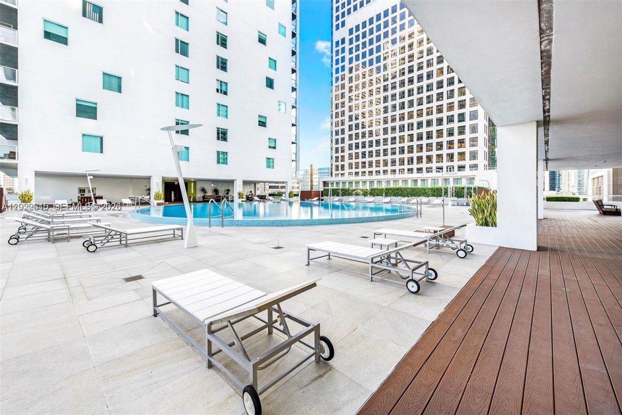 500 Brickell Ave , Unit 4102, Miami, FL 33131 Photo
