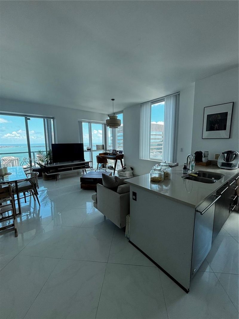500 Brickell Ave , Unit 4102, Miami, FL 33131 Photo