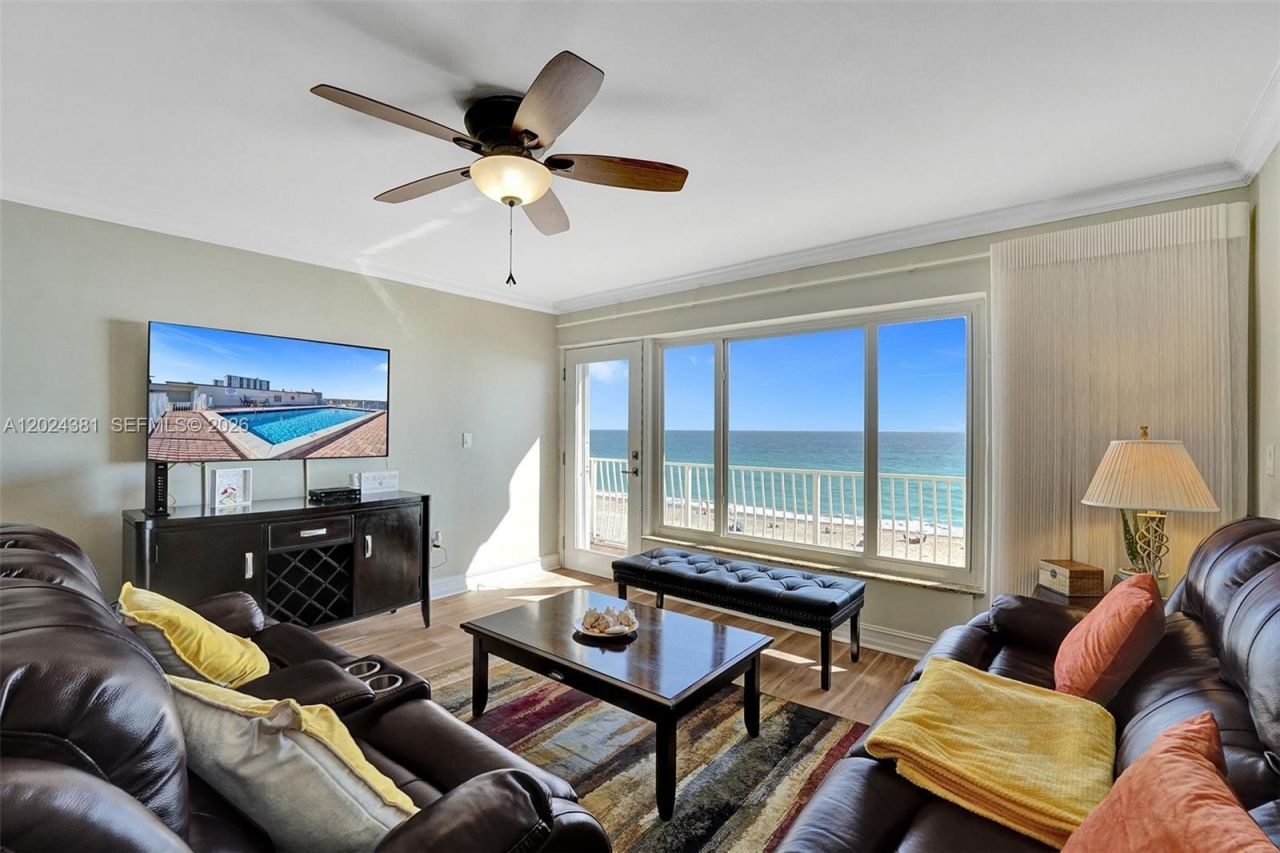300 Oregon St , Unit 503, Hollywood, FL 33019 Photo