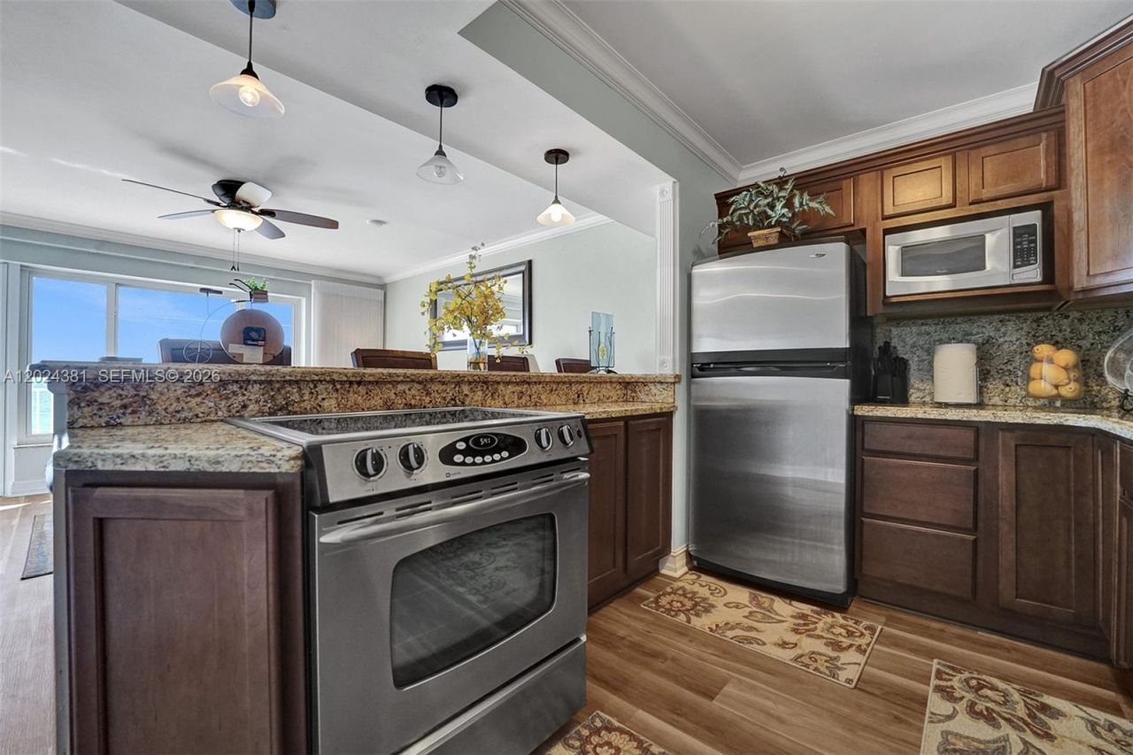 300 Oregon St , Unit 503, Hollywood, FL 33019 Photo