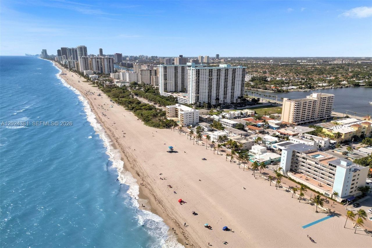 300 Oregon St , Unit 503, Hollywood, FL 33019 Photo